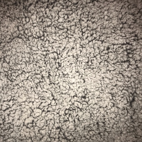 Thread & Supply Sherpa Lazy Sunday Pullover sizeXS - Picture 3 of 3